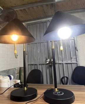 Đèn Để Bàn PD2