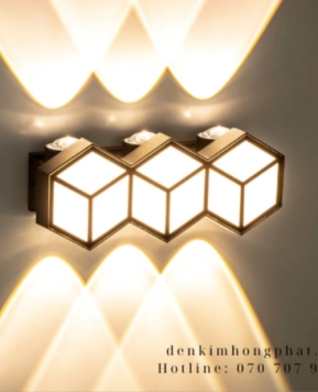 Đèn Vách Ngoài Trời VNT60724