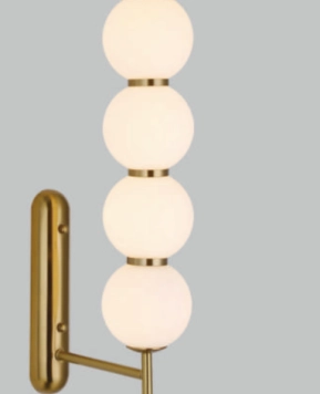 ĐÈN TƯỜNG 4V CẦU THỦY TINH ĐỤC CHỒNG NHAU W867/4 GD