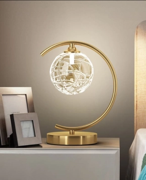 Đèn bàn bằng đồng quả địa cầu  KHP7731