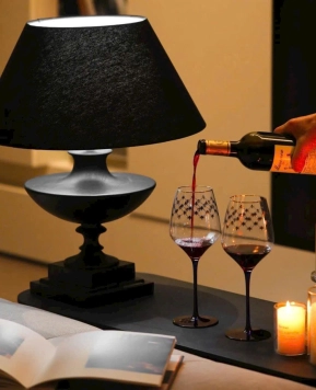 Đèn bàn thân gỗ Indochine VT180725